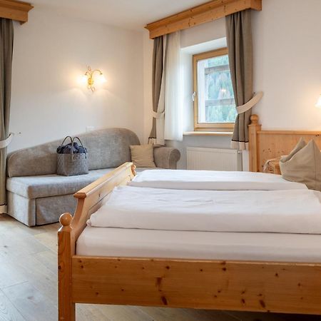 Luech Da Pcei Hotel San Cassiano  Ngoại thất bức ảnh