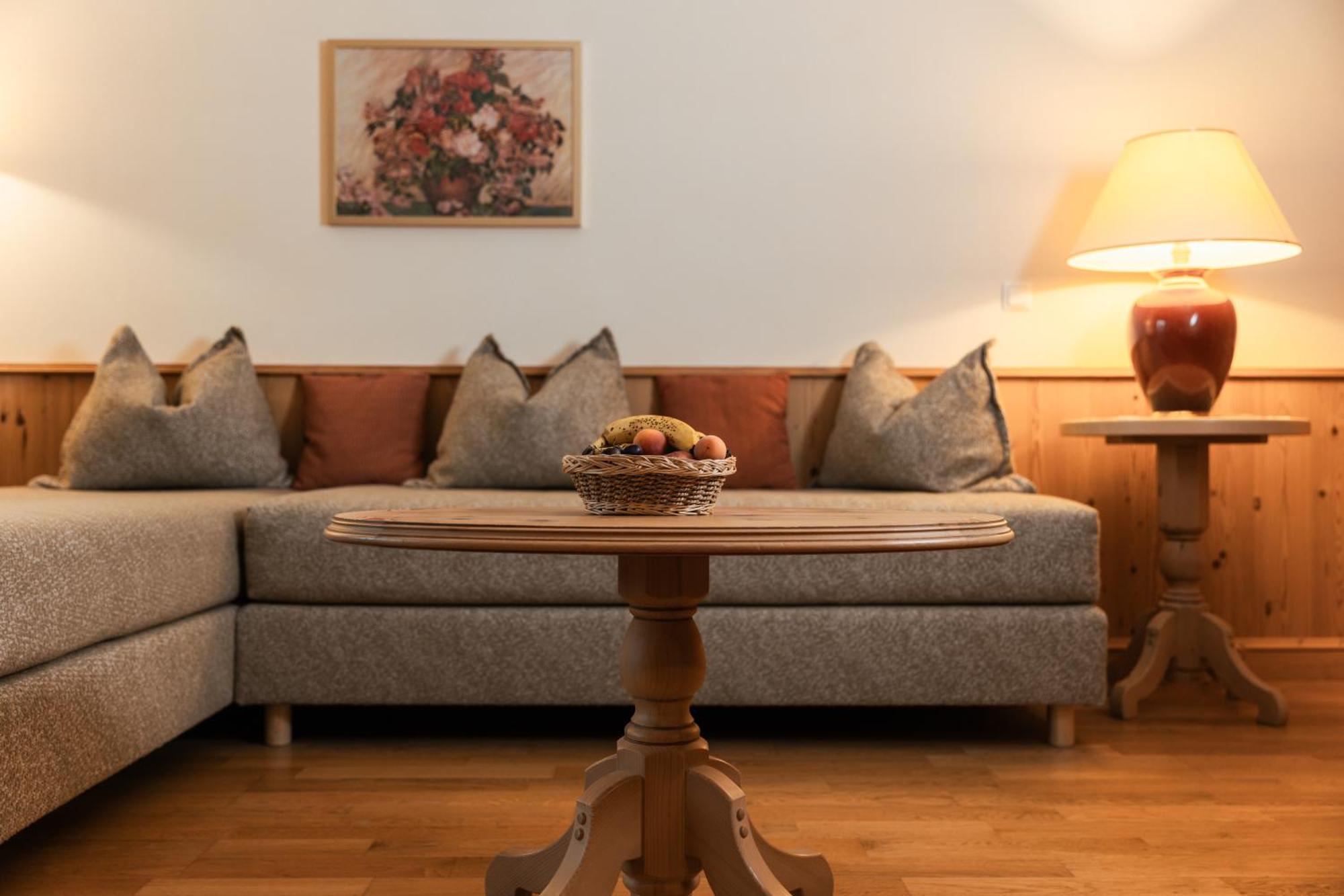 Luech Da Pcei Hotel San Cassiano  Ngoại thất bức ảnh