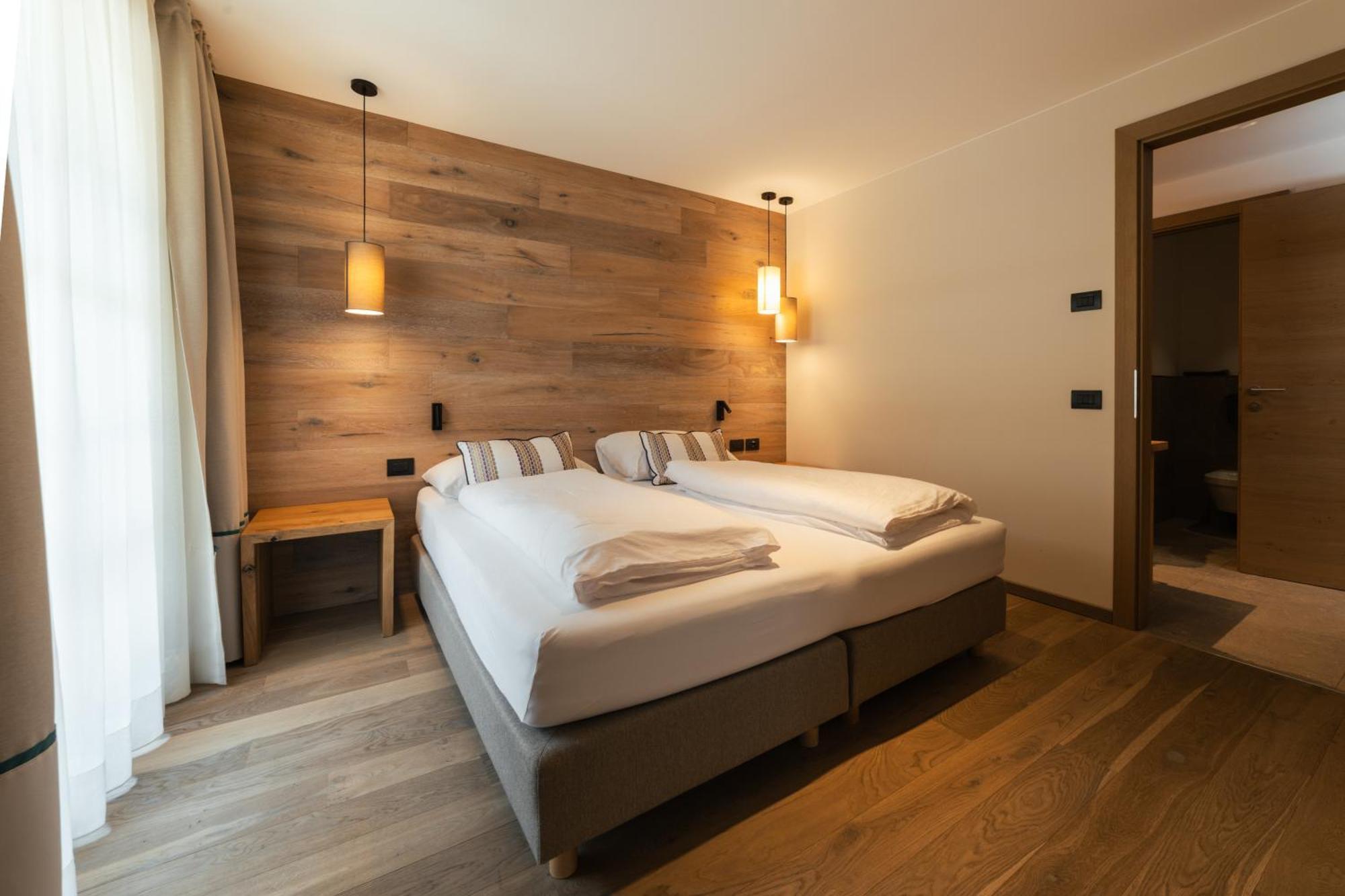 Luech Da Pcei Hotel San Cassiano  Ngoại thất bức ảnh